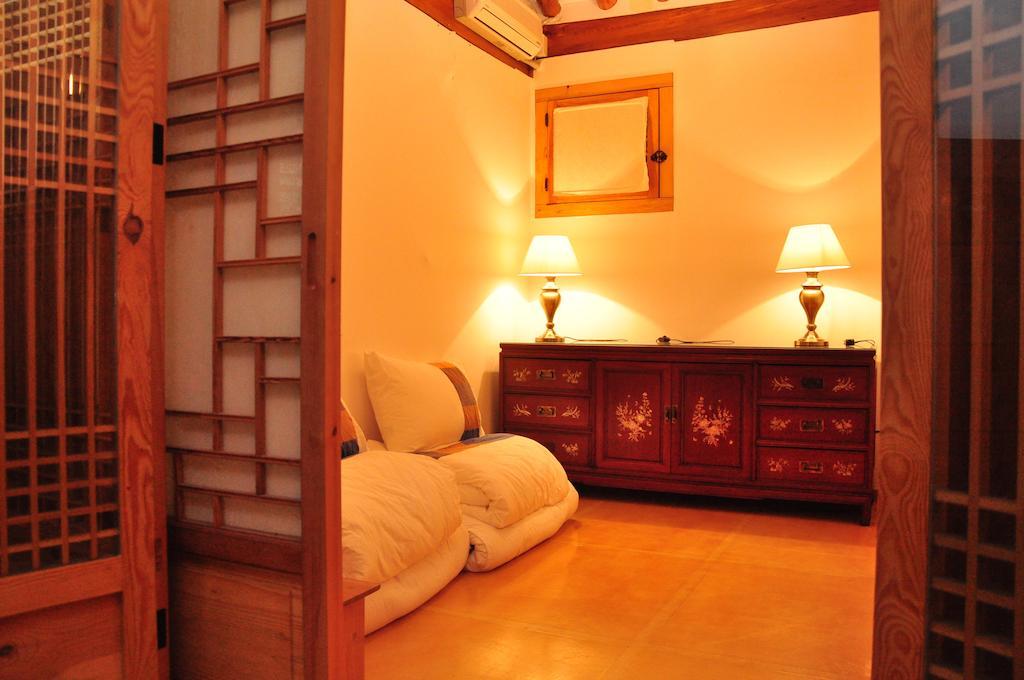 Hueahn Hanok Guesthouse Seoul Værelse billede