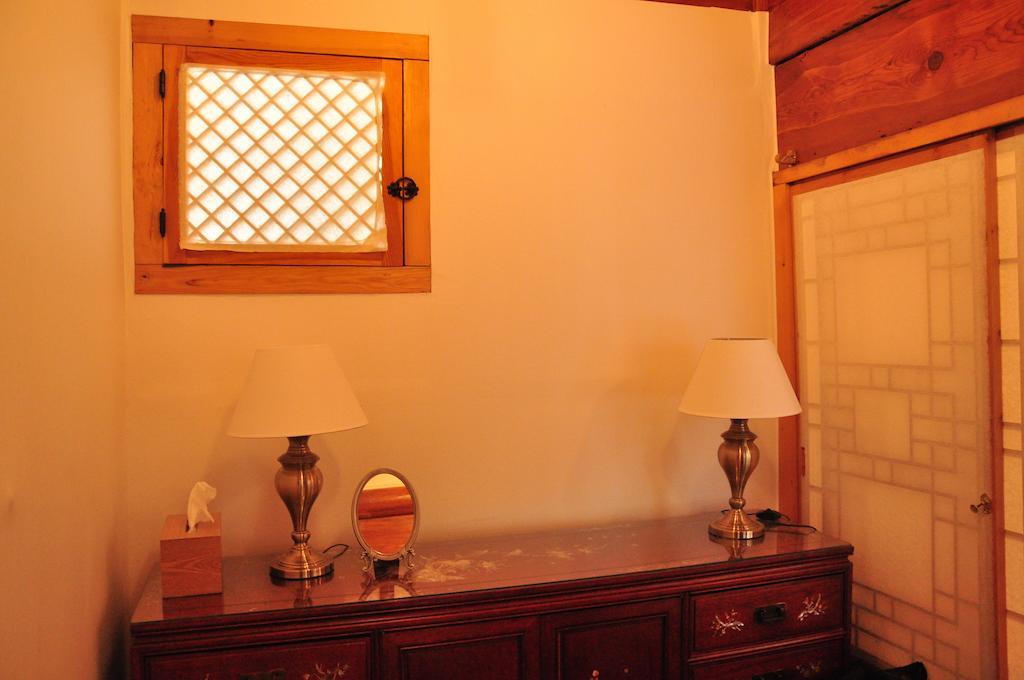 Hueahn Hanok Guesthouse Seoul Værelse billede